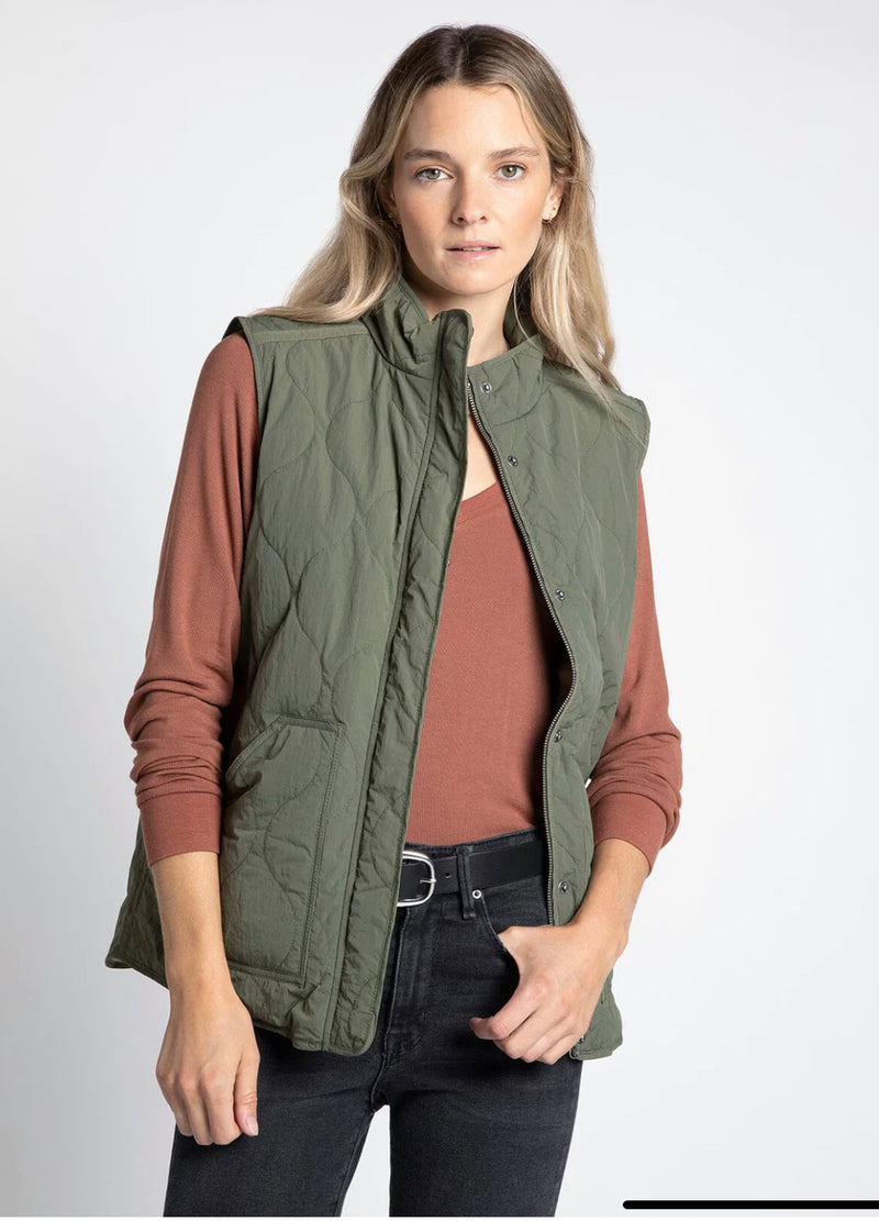 Archer Vest in Olive