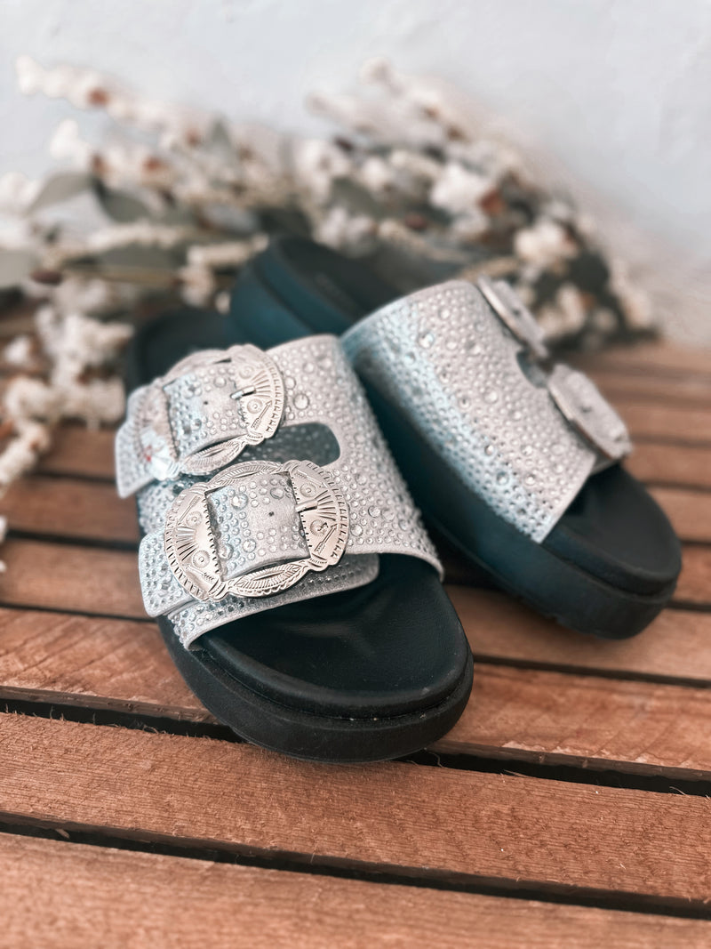 Lynel Sandal in Silver